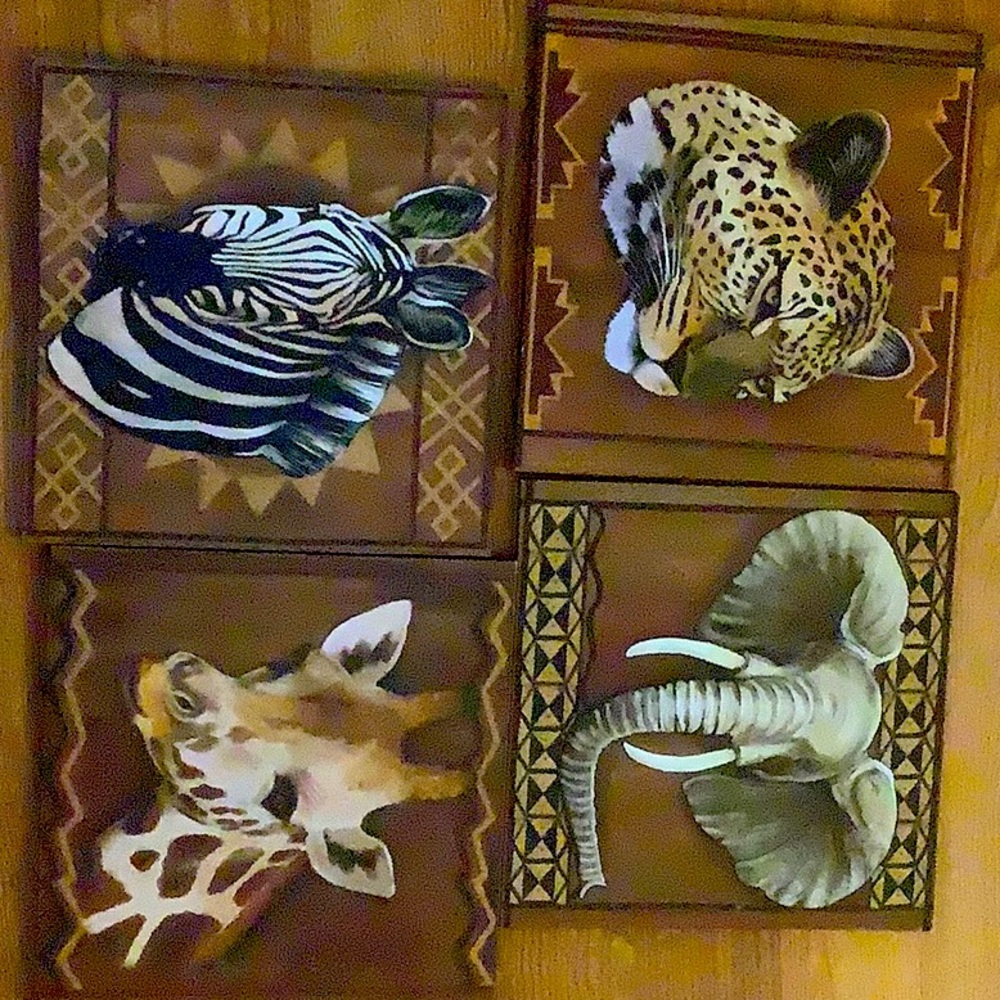 African Hand-painted Canvas Wall Decor Set & Brass African Animals